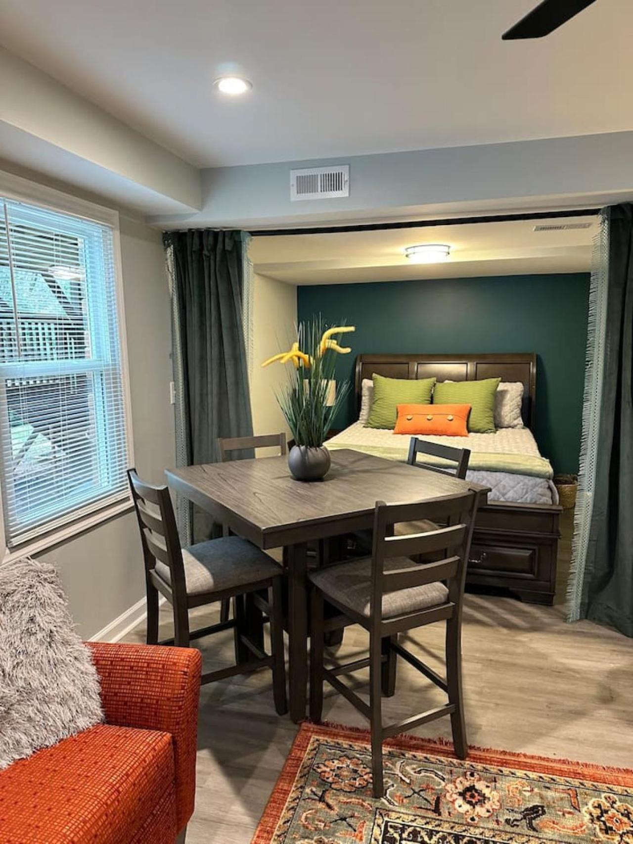 Serenity Haven - Modern Retreat Apartment Charlotte